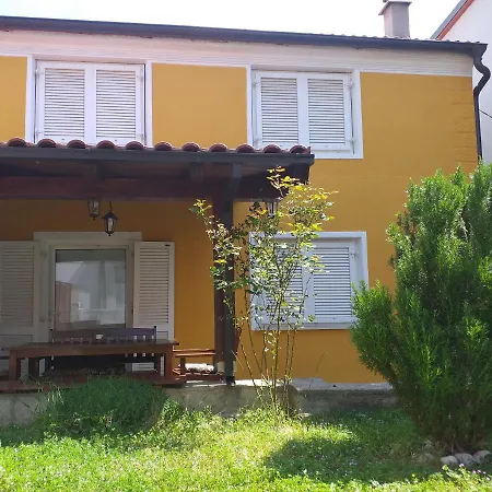 Vacation House Bianca Jadranovo